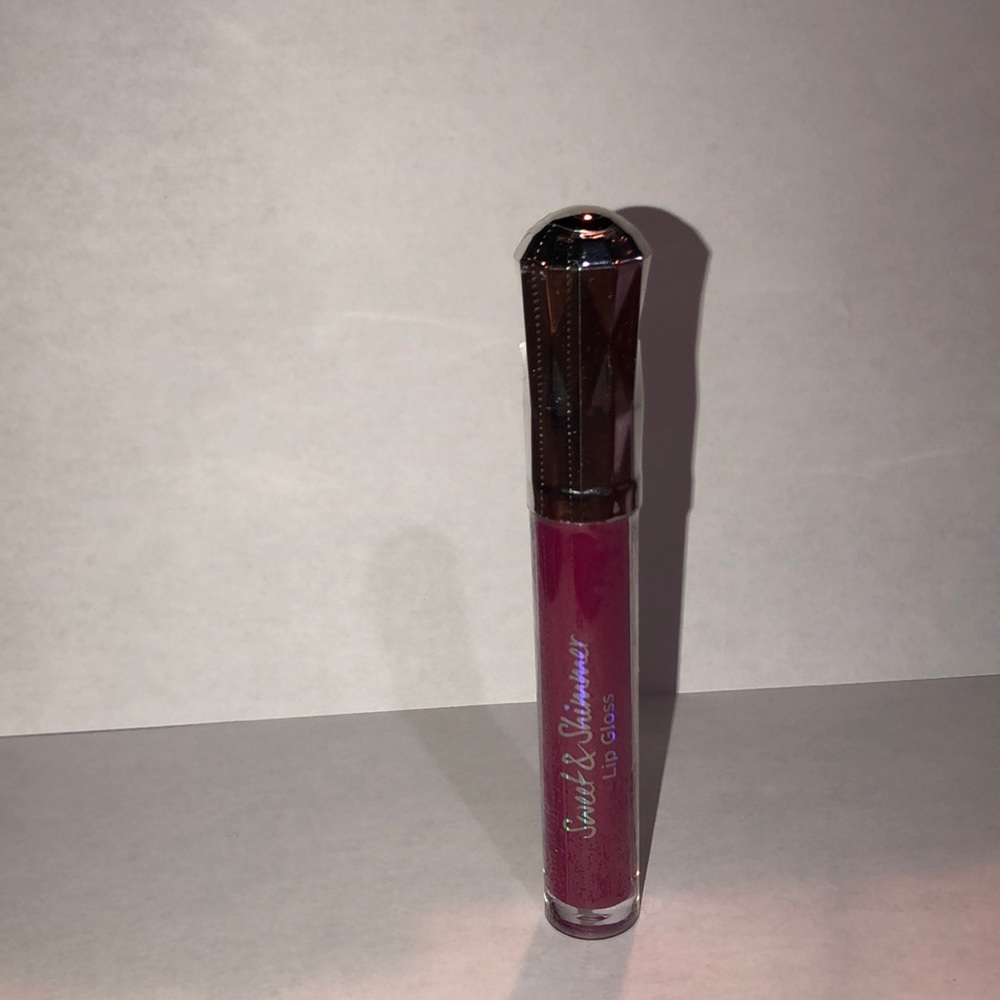 Sweet & Shimmer lip gloss